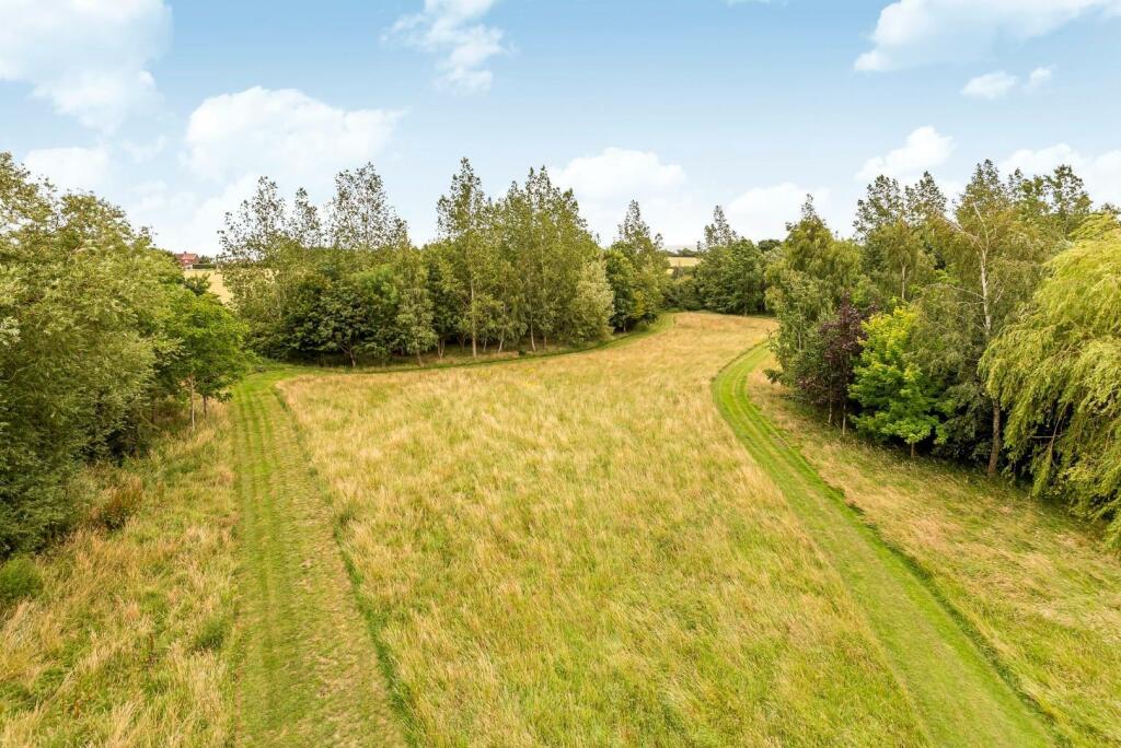 Additional image 20 of Wind Hill, Magdalen Laver