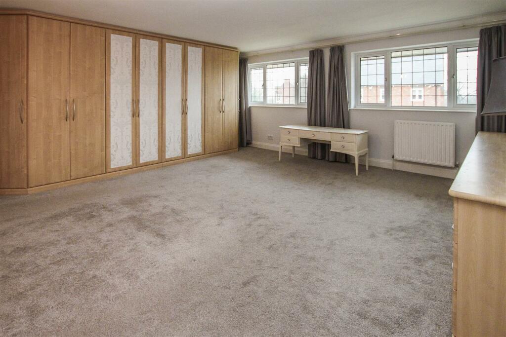 Additional image 17 of Orchard Piece, Blackmore