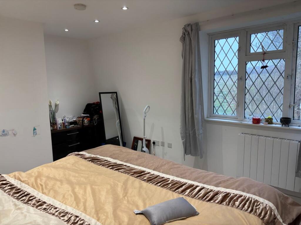 Additional image 11 of 51 First Avenue, Walton on the Naze, Essex, CO14 8JP