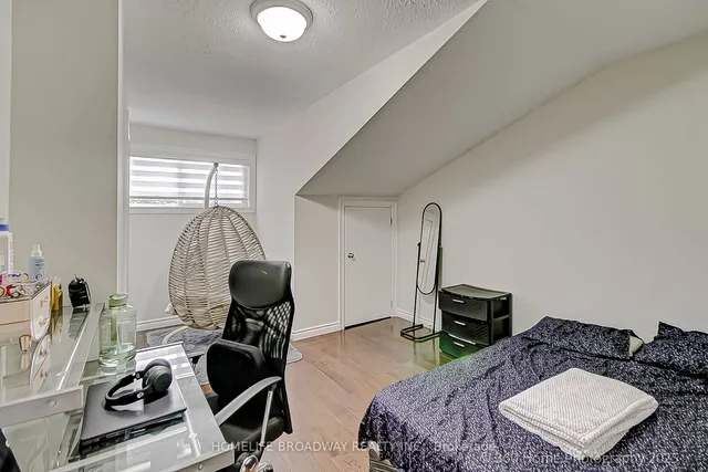 Additional image 16 of 266 Mcnicoll Ave