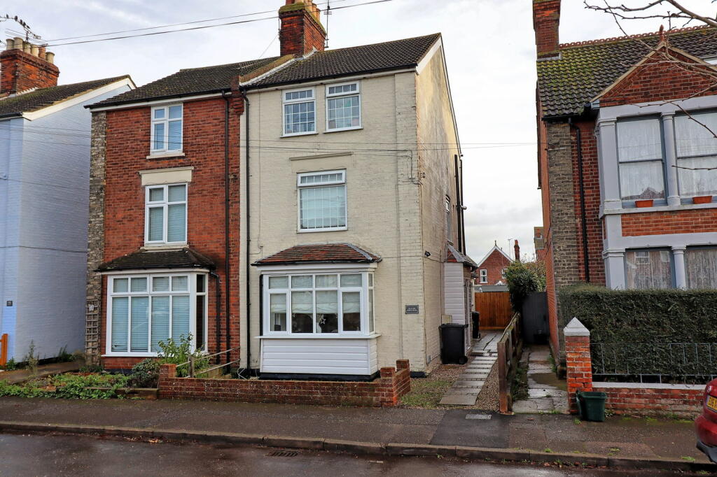 Additional image 19 of Essex Road, Burnham-on-crouch, CM0 8EQ