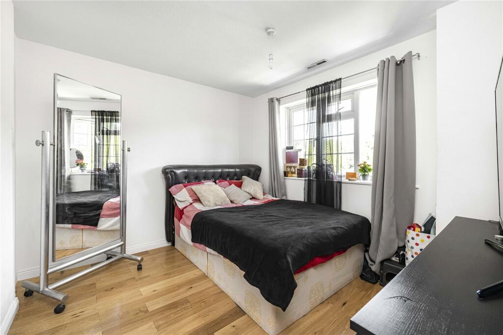 Additional image 13 of Dornford Gardens, Coulsdon, CR5