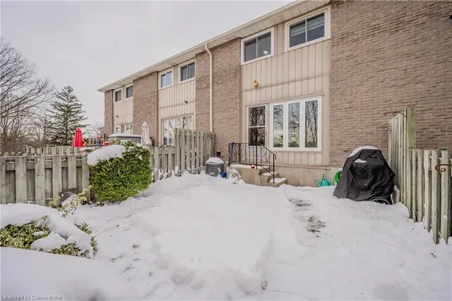 Additional image 27 of 25 Upper Canada Dr Unit 27