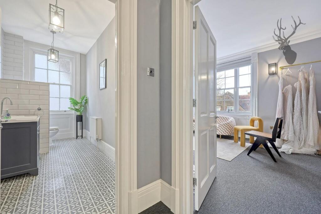 Additional image 20 of High Street, Ongar