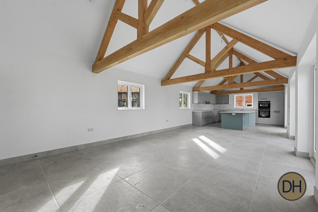 Additional image 10 of Quince Hall Farm, Chelmsford Road, Blackmore, Essex CM4