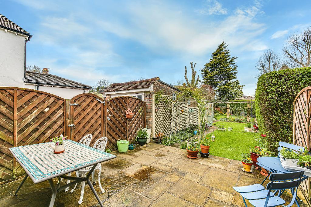 Additional image 19 of Warren Park, Warlingham, Surrey, CR6 9LD