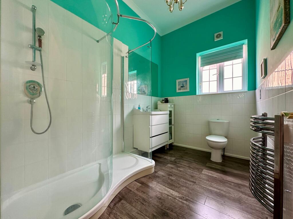 Additional image 16 of Noak Hill Road, Billericay, CM12