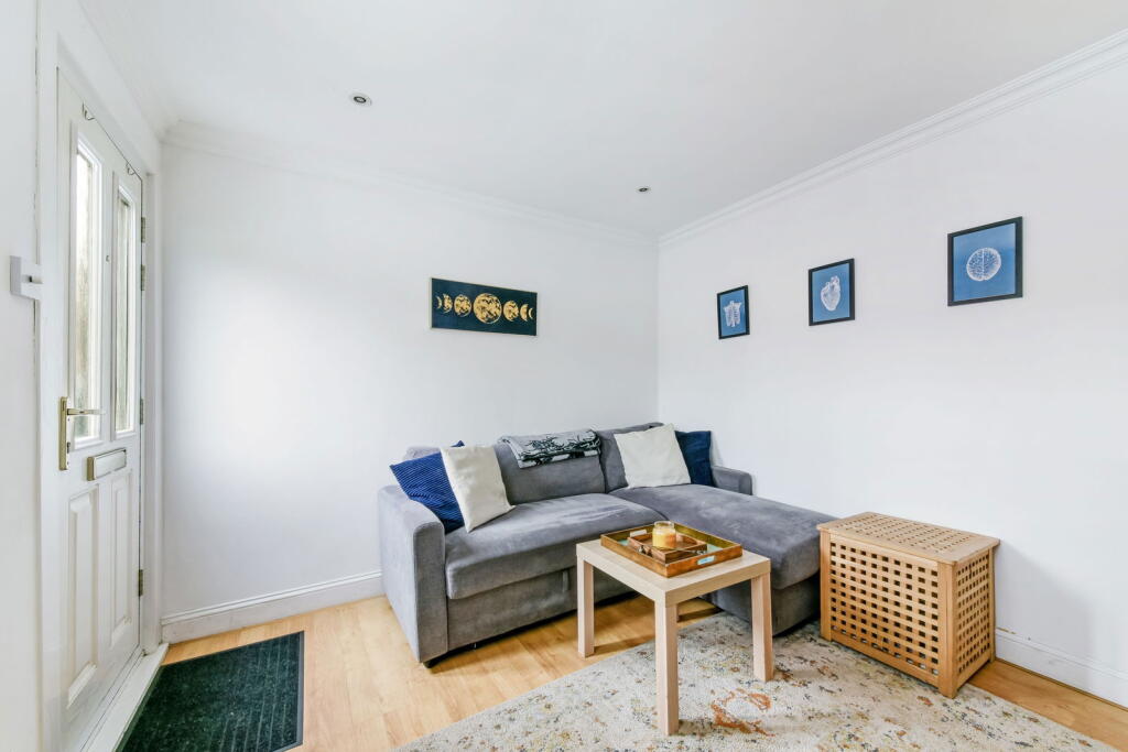 Additional image 4 of Godstone Road,Caterham,CR3 6RB