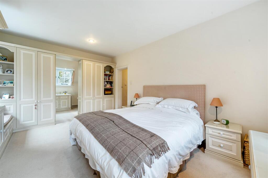 Additional image 19 of How Lane, Chipstead