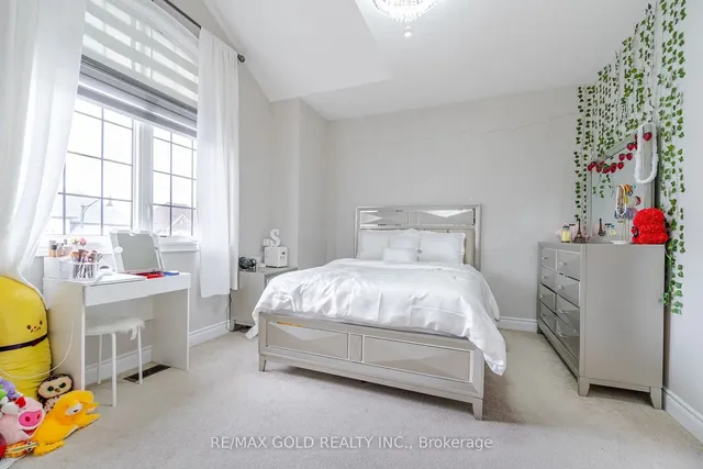 Additional image 15 of 11 Carl Finlay Dr