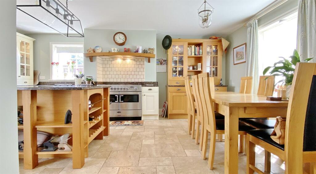 Additional image 5 of Walton Road, Kirby-Le-Soken