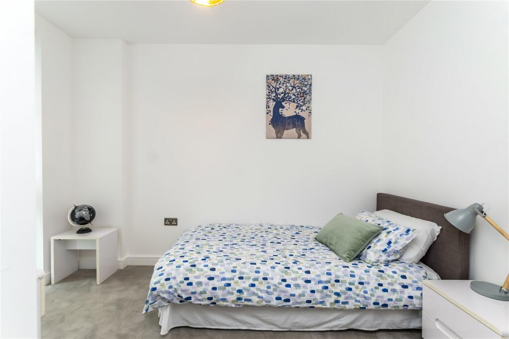 Additional image 17 of Scarbrook Road, Croydon, CR0