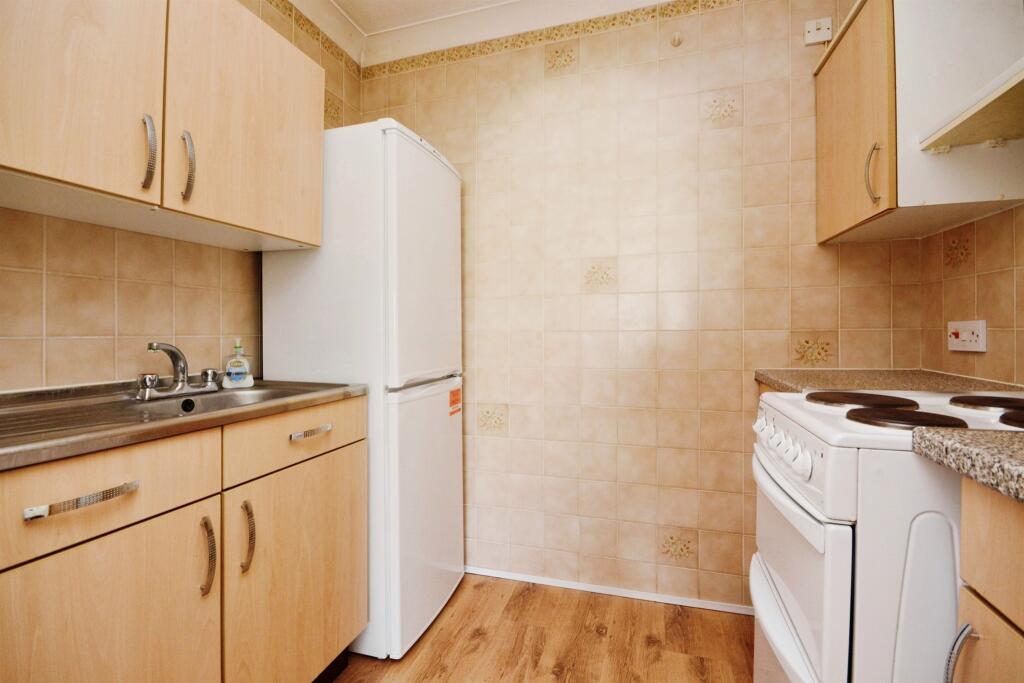 Additional image 5 of Robinsbridge Road, Coggeshall, Colchester