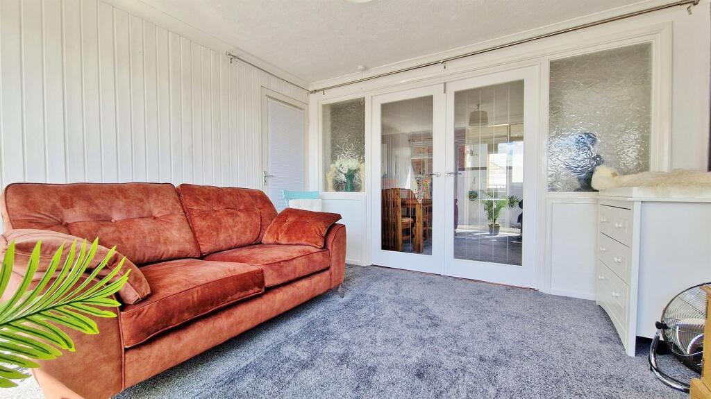 Additional image 10 of Gatefield Close, Frinton Homelands