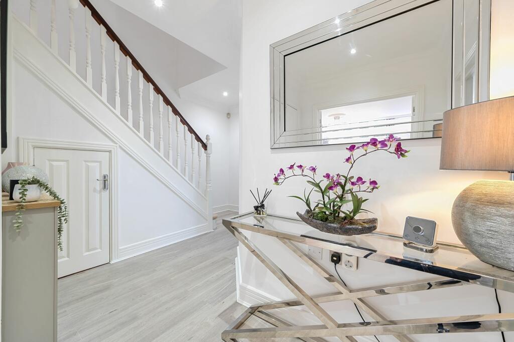 Additional image 11 of West Parkside, Warlingham, CR6