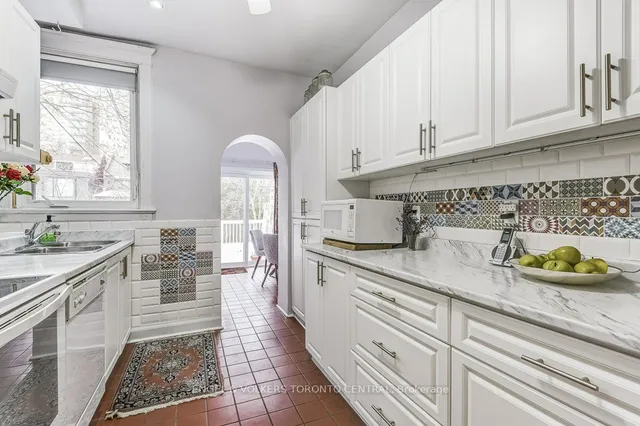 Additional image 12 of 8 Duggan Ave