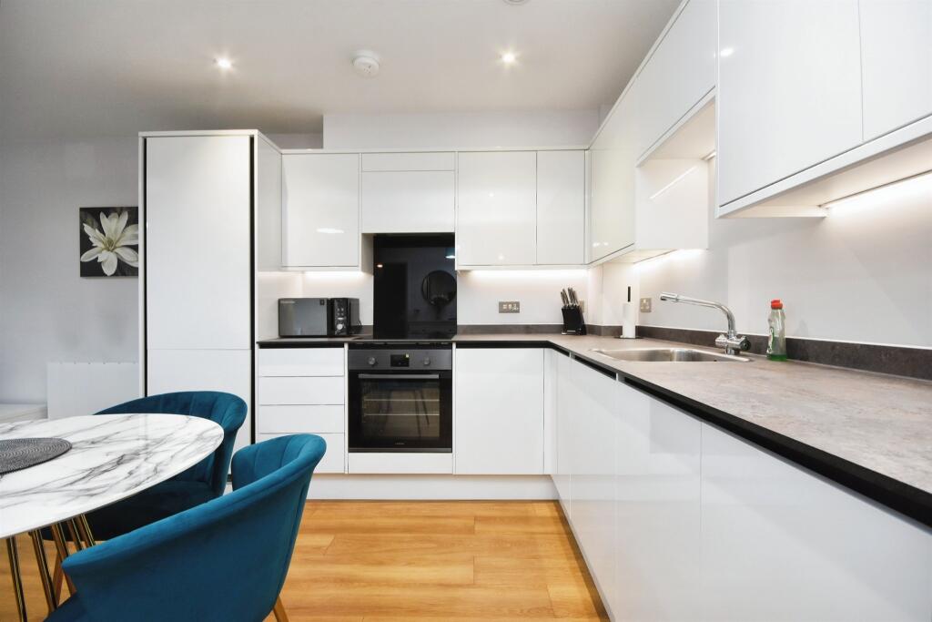 Additional image 5 of Ingrave Road, Brentwood