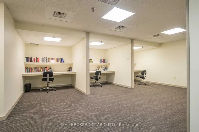 Additional image 38 of 725 King St Unit 213