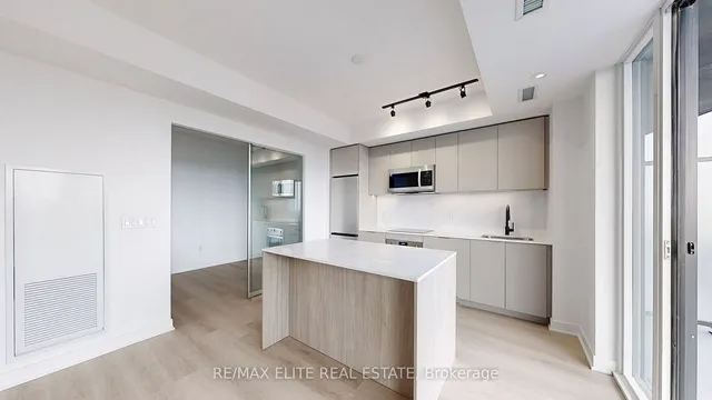 Additional image 8 of 36 Zorra St Unit 2507