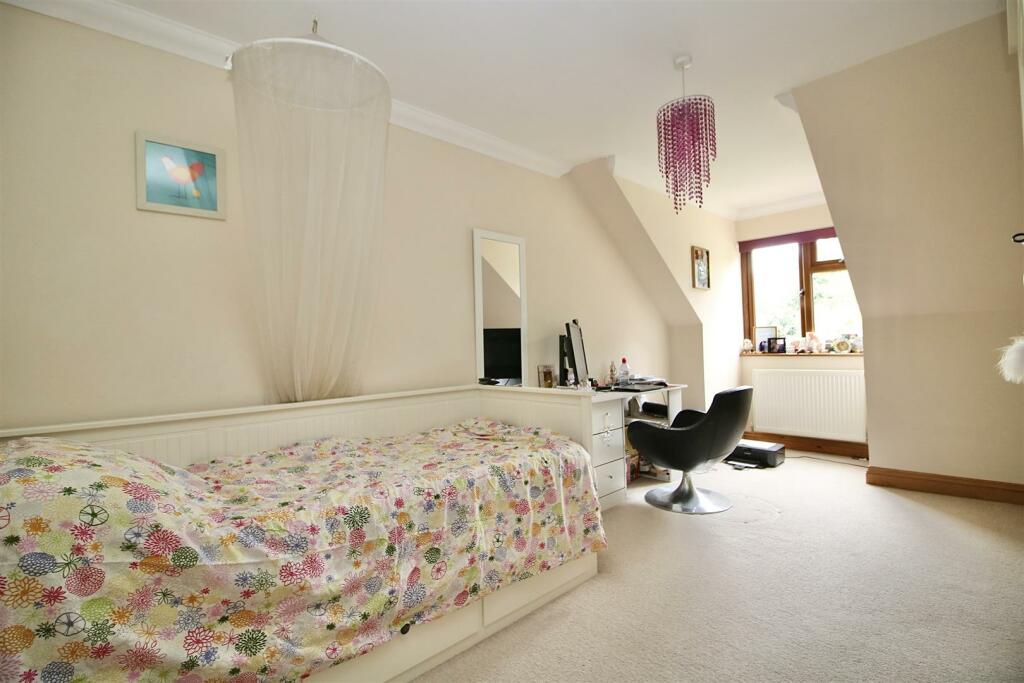 Additional image 12 of West Park Avenue, Billericay