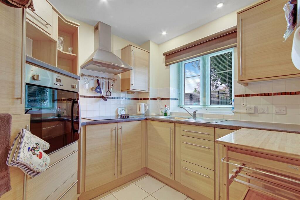 Additional image 2 of Limpsfield Road, South Croydon