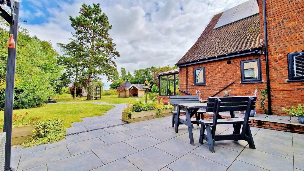 Additional image 27 of The Street, Kirby-Le-Soken