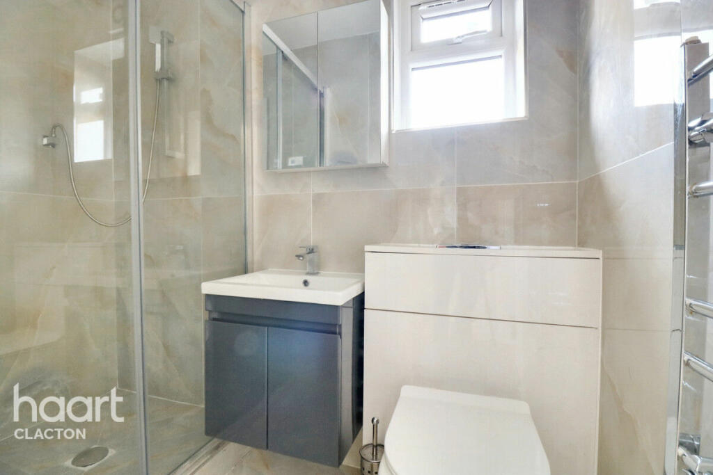 Additional image 8 of Wellesley Road, Clacton-On-Sea