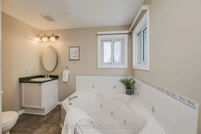 Additional image 25 of 61 Bush Clover Cres