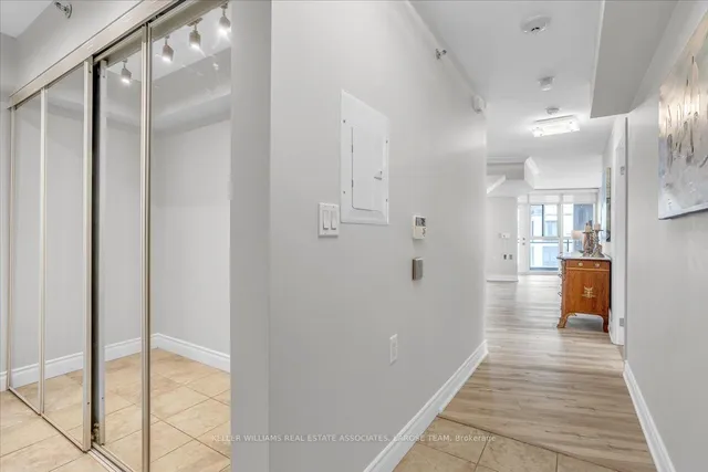 Additional image 22 of 3 Marine Parade Dr Unit 2005