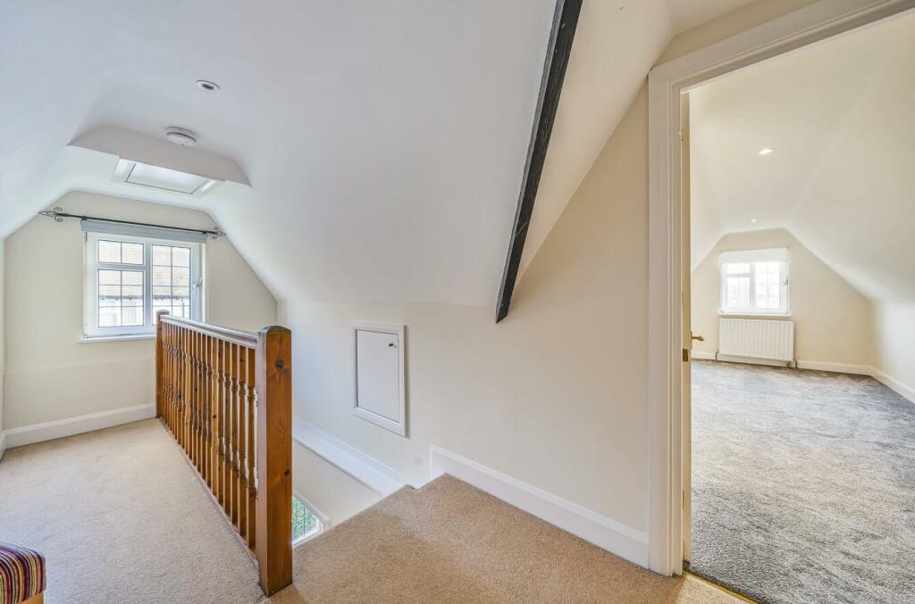 Additional image 20 of Stagbury Close, Chipstead