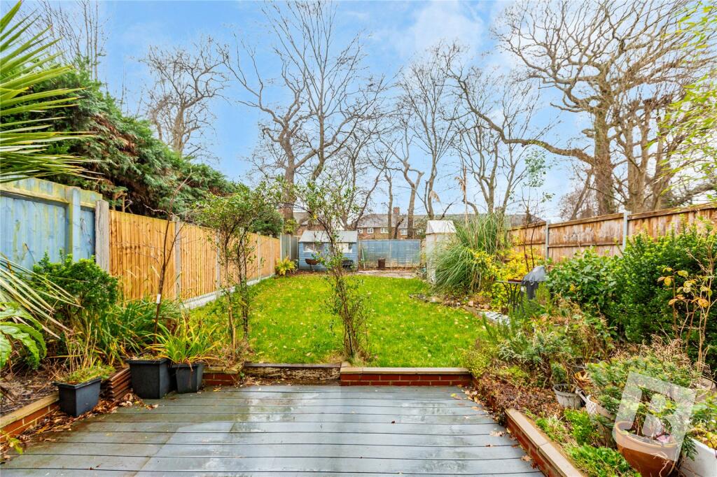 Additional image 19 of Knights Way, Brentwood, Essex, CM13