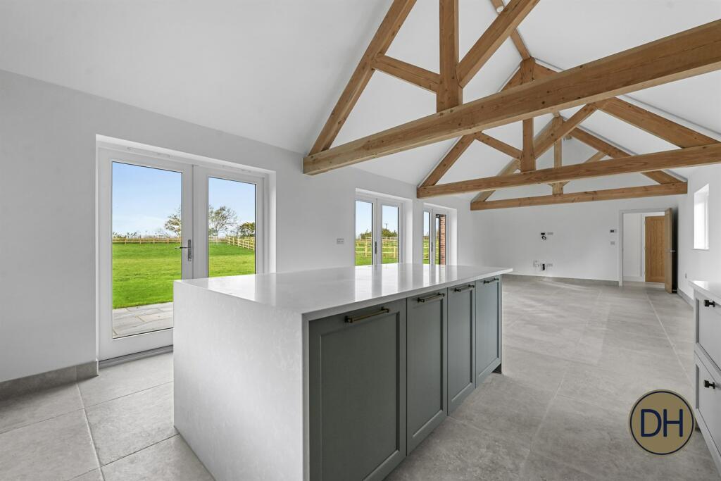 Additional image 6 of Quince Hall Farm, Chelmsford Road, Blackmore, Essex CM4