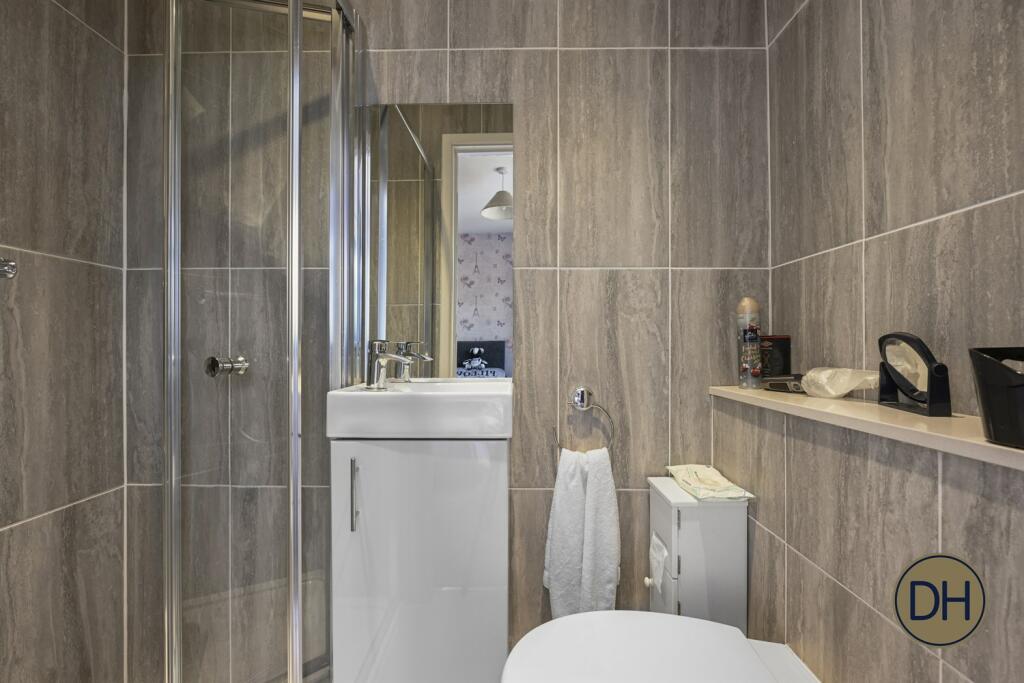 Additional image 12 of Longfields, Chipping Ongar, Essex CM5