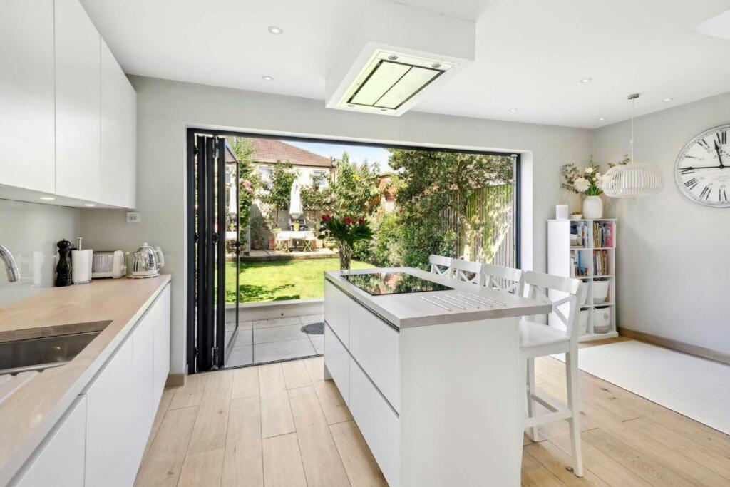 Additional image 3 of Heaton Road, Tooting