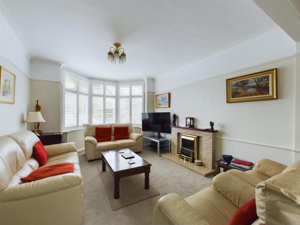 Additional image 7 of Alexander Road, Coulsdon