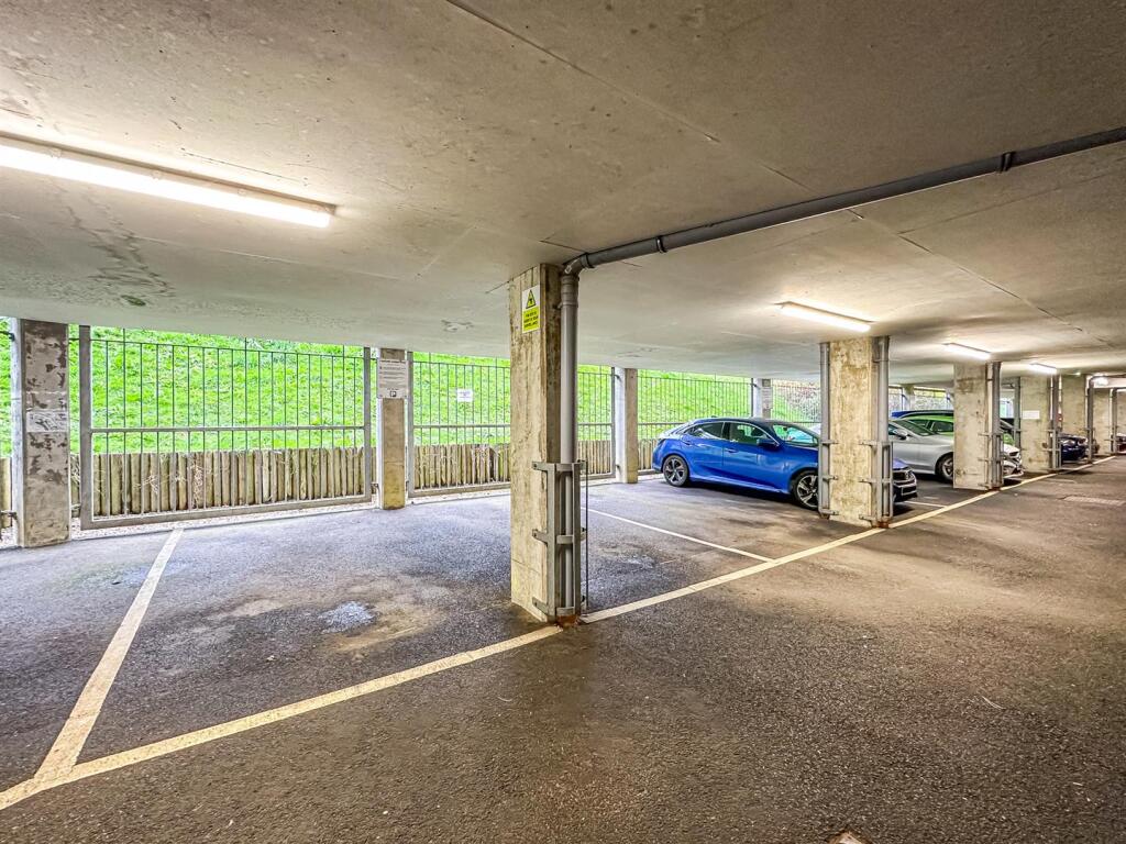 Additional image 13 of High Street, Brentwood