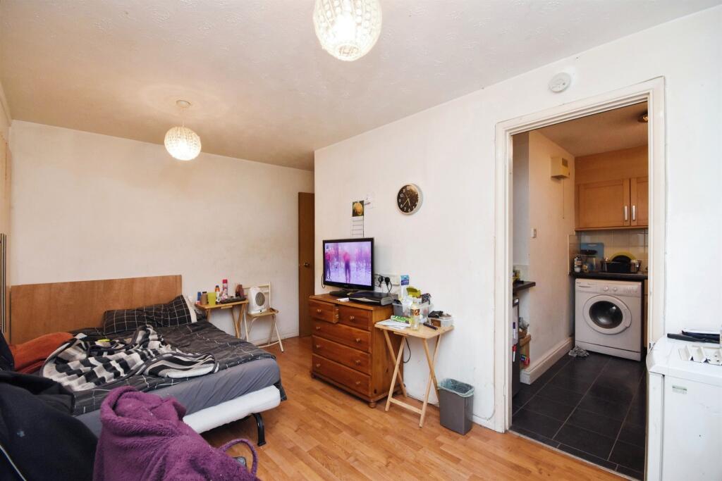 Additional image 5 of Darnay Rise, CHELMSFORD