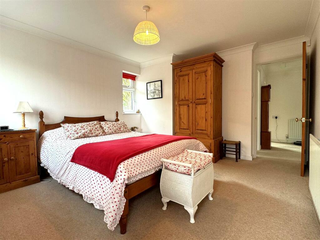 Additional image 18 of Chestnut Farm Drive, Althorne
