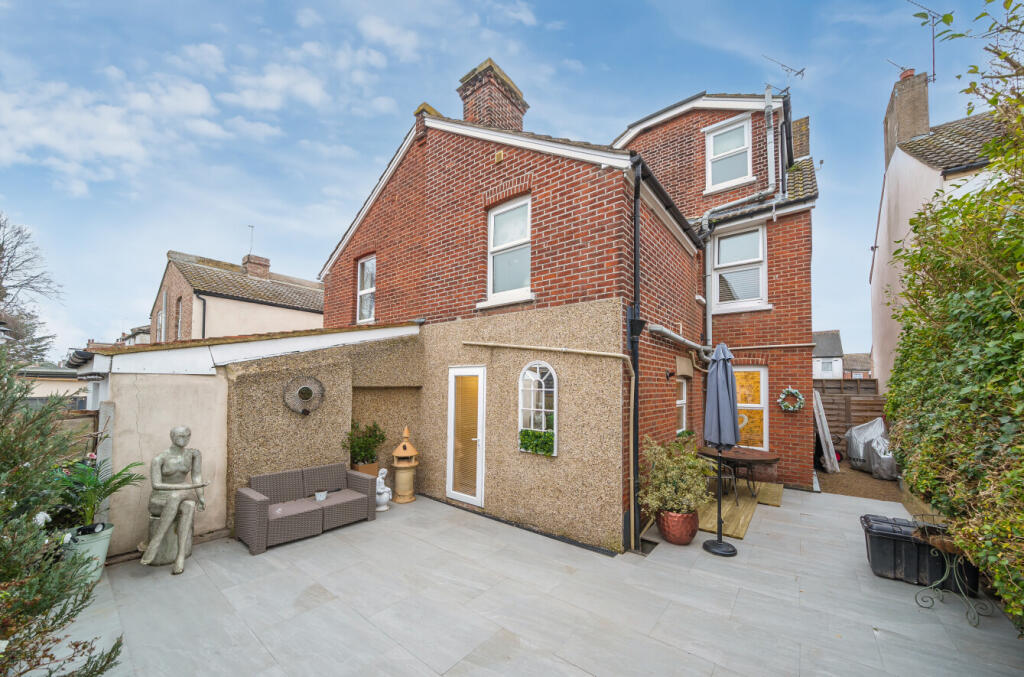 Additional image 19 of Hayes Road, Clacton-on-Sea, Essex