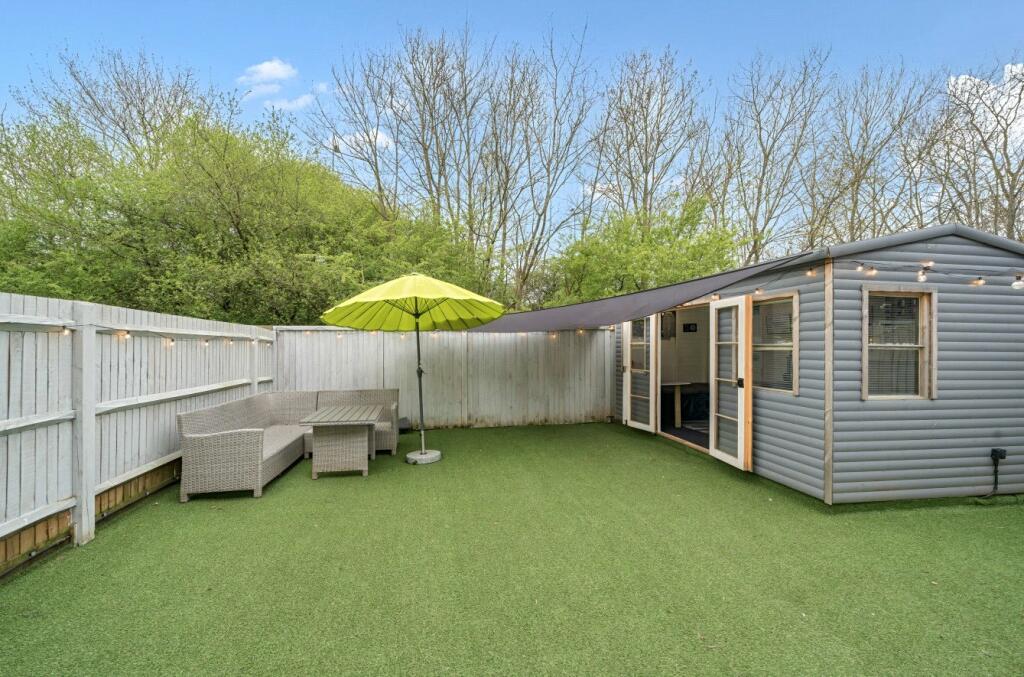 Additional image 5 of Elm Gardens, Mountnessing, CM15