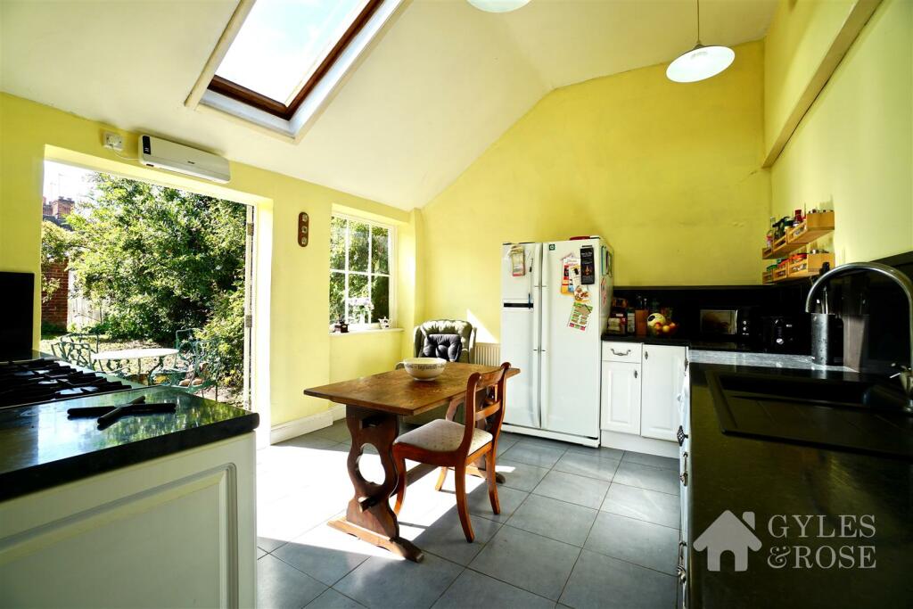 Additional image 18 of High Street, Mistley