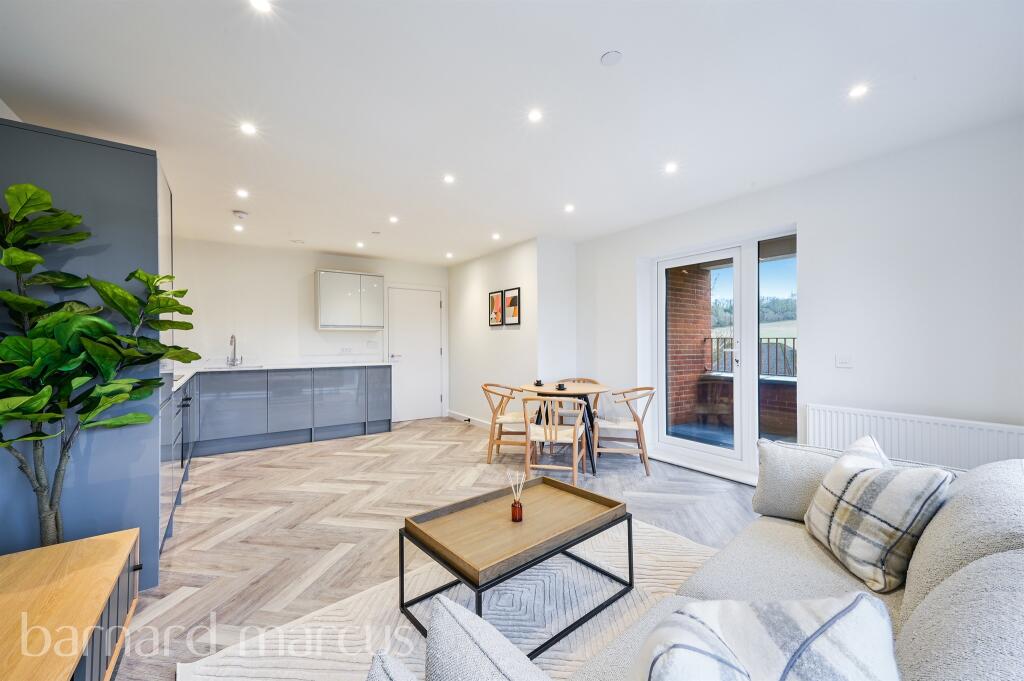 Additional image 15 of Hyde Road, South Croydon