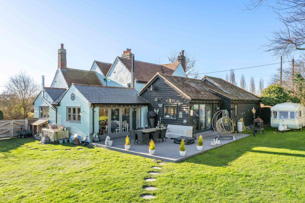 Additional image 16 of Brook End Road South, Chelmsford