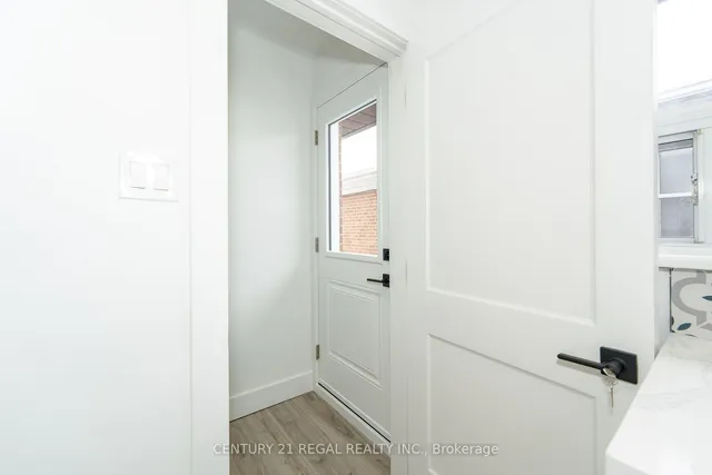 Additional image 22 of 65 Mooregate Ave