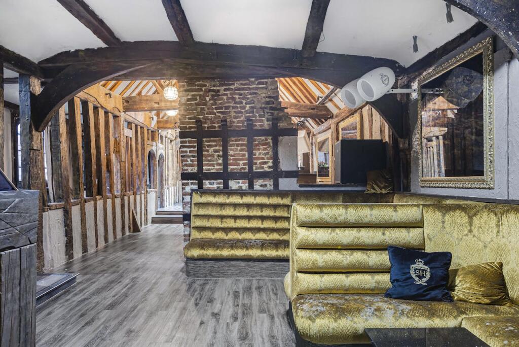 Additional image 63 of The Sugar Hut, 93-95 High Street, Brentwood, CM14 4RR