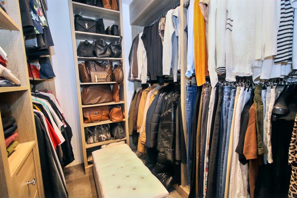 Additional image 9 of Courtlands, Billericay