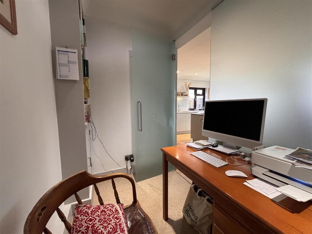 Additional image 16 of Windmill Road, Bradfield