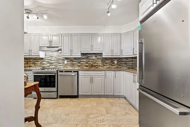 Additional image 8 of 714 The West Mall Unit 1004