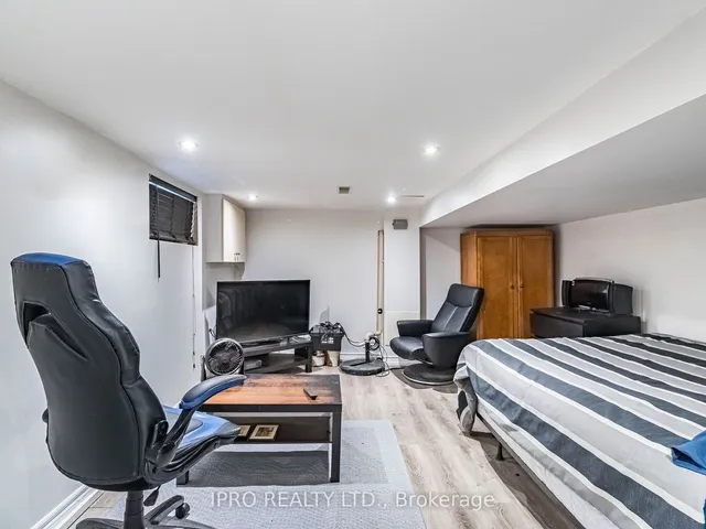 Additional image 34 of 24 Mosley St