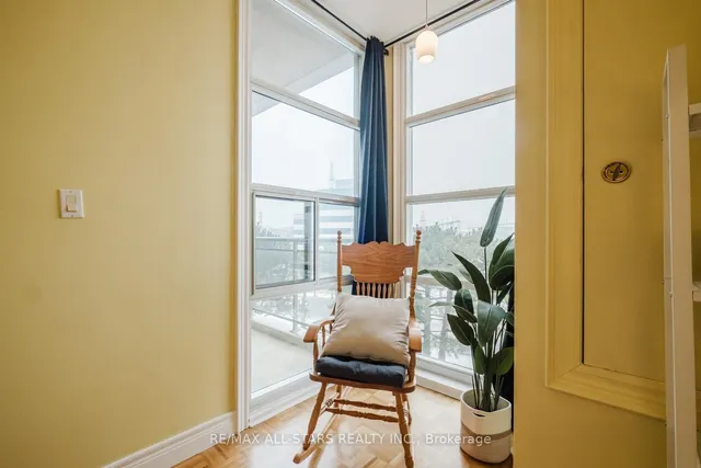Additional image 23 of 1 Leaside Park Dr Unit 303